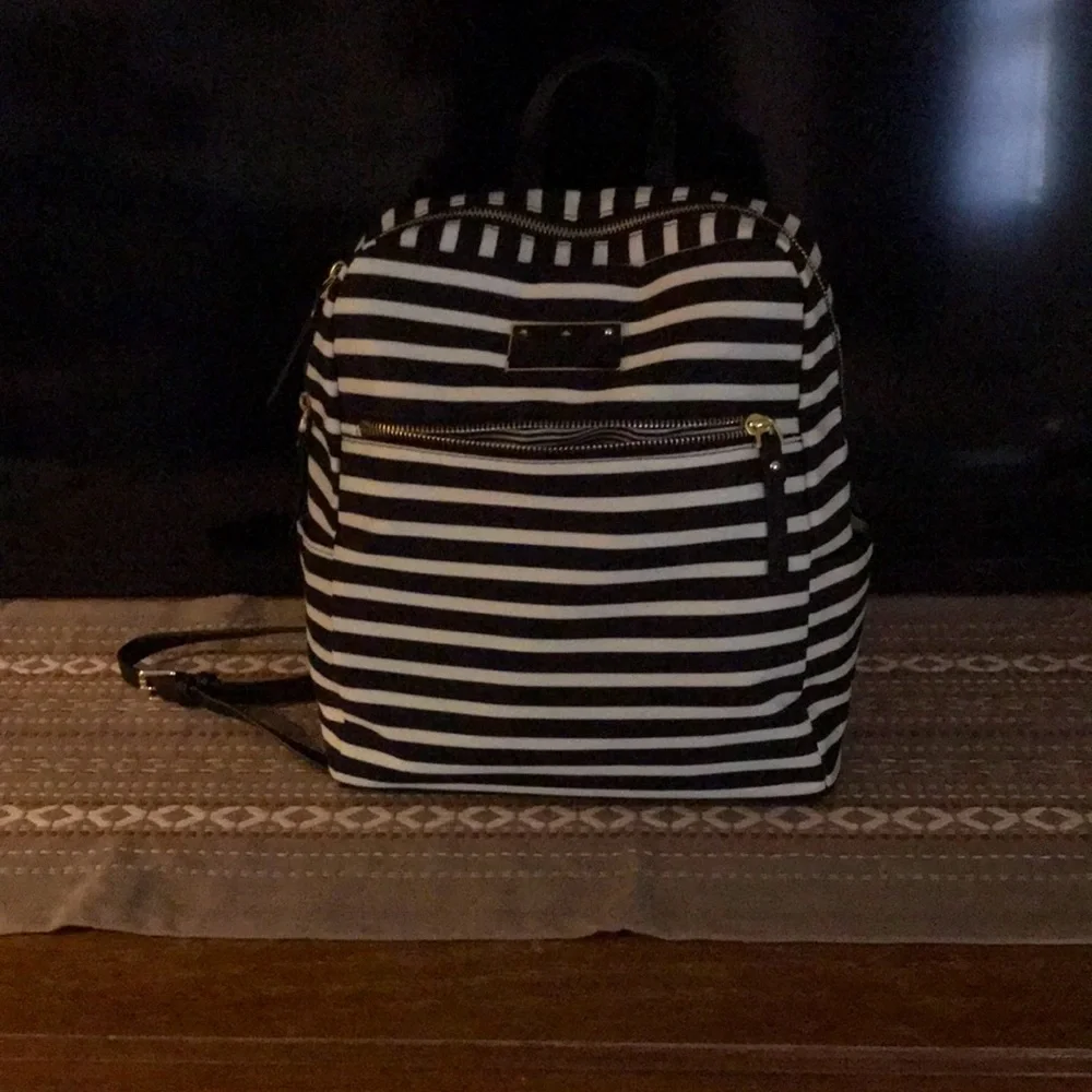 Back pack - Picture 1 of 5